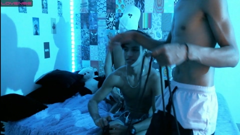 FuckwhiteBoy  26-03-2023